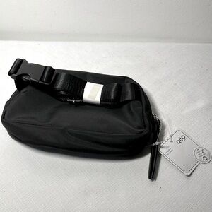 QUO Belt Bag Fanny Pack. 
New
Adjustable strap 
Crossbody